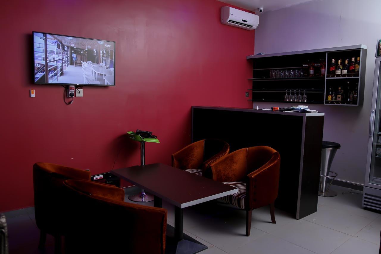 Albertville Luxury Rooms Ilesa Luaran gambar